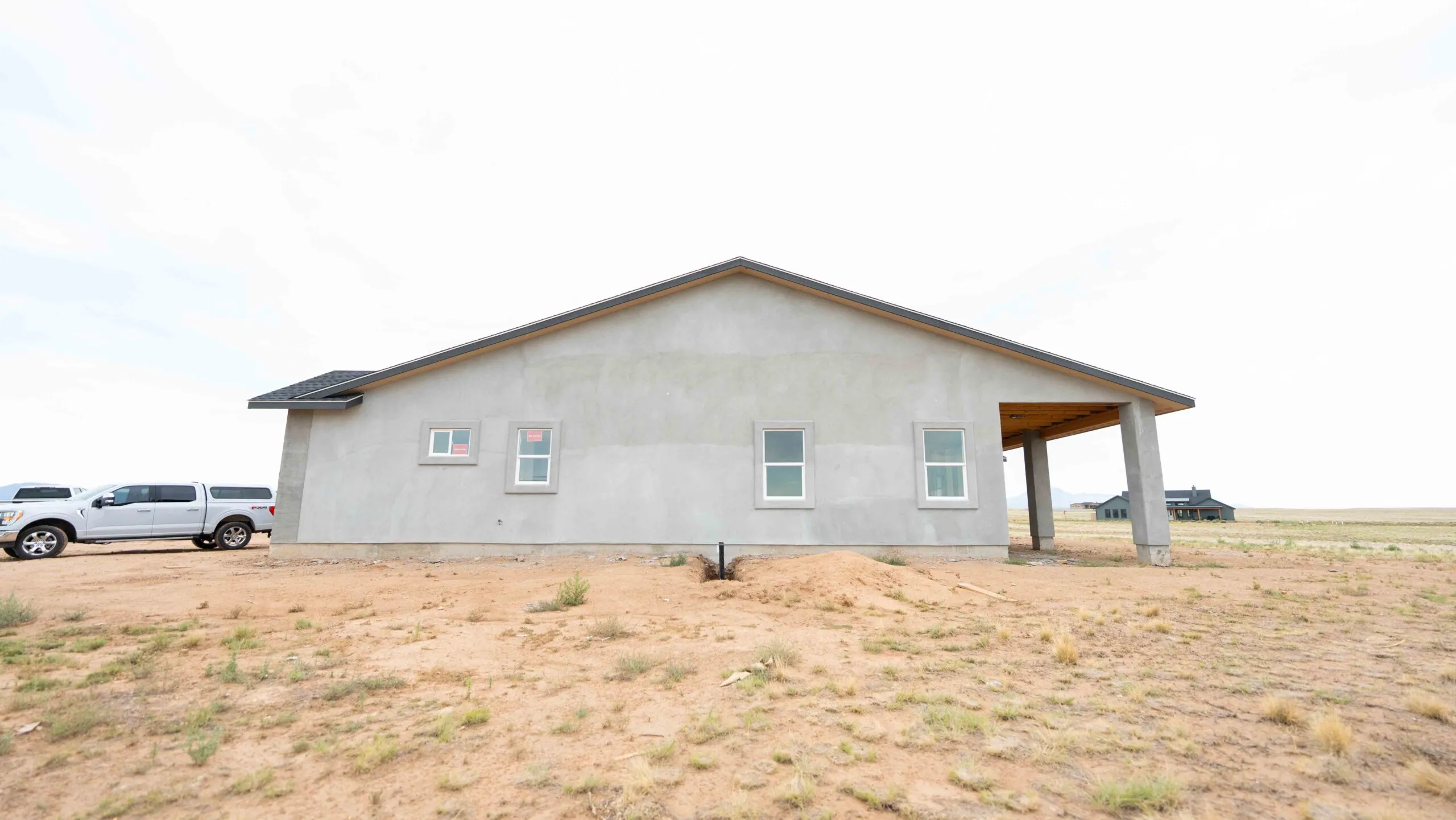 Arizona new construction stucco side view