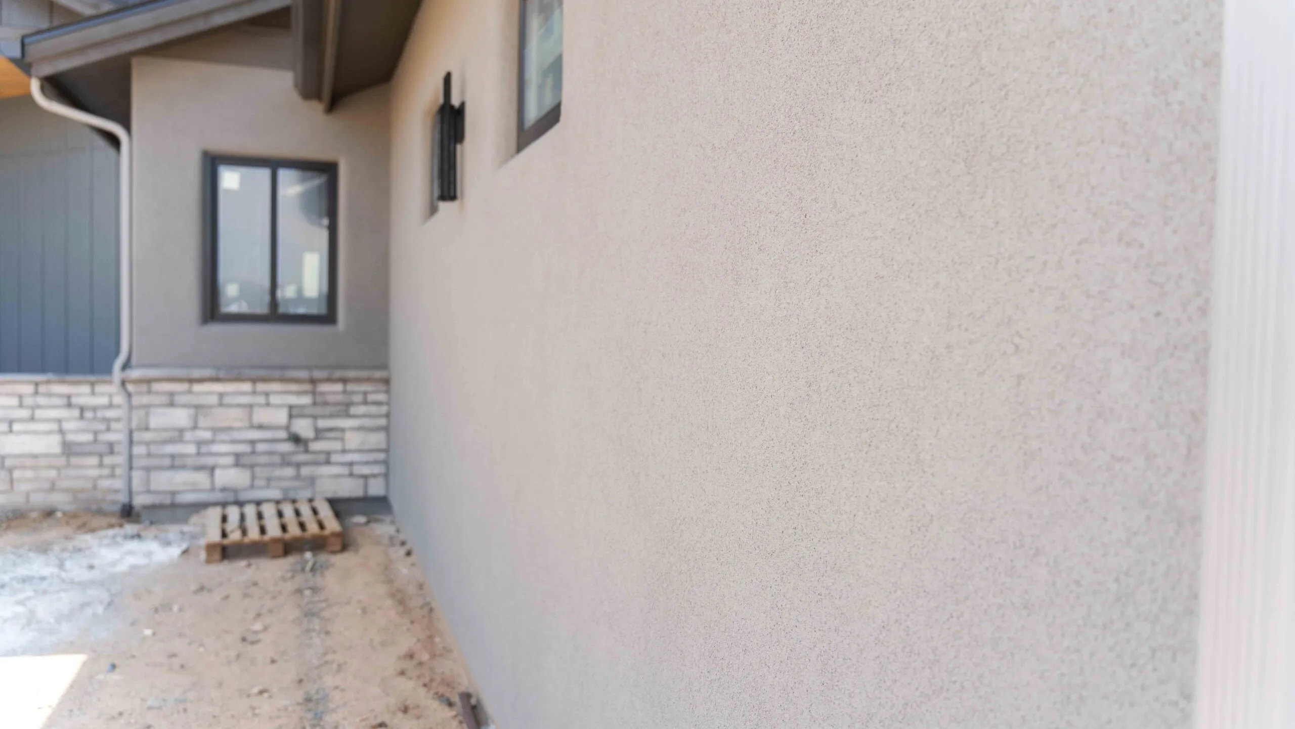 Stucco Repair & Restoration